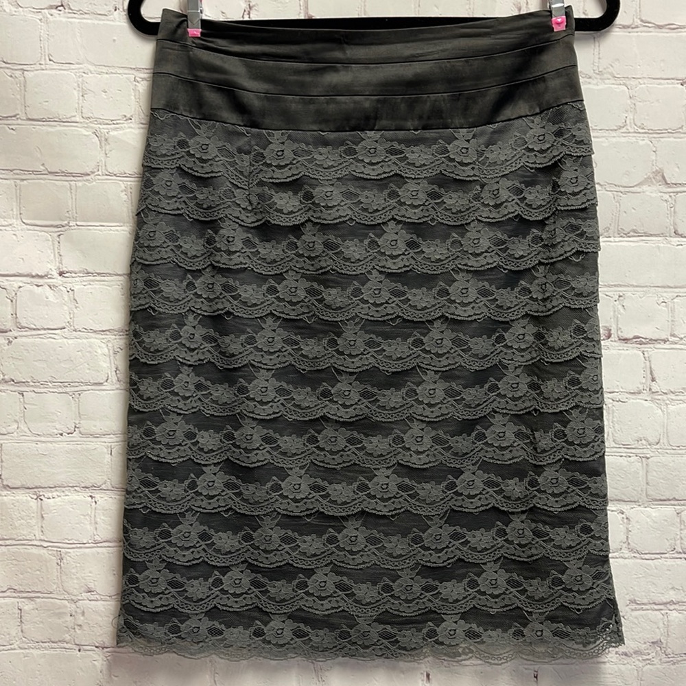 H&M black and grey lace knee high skirt